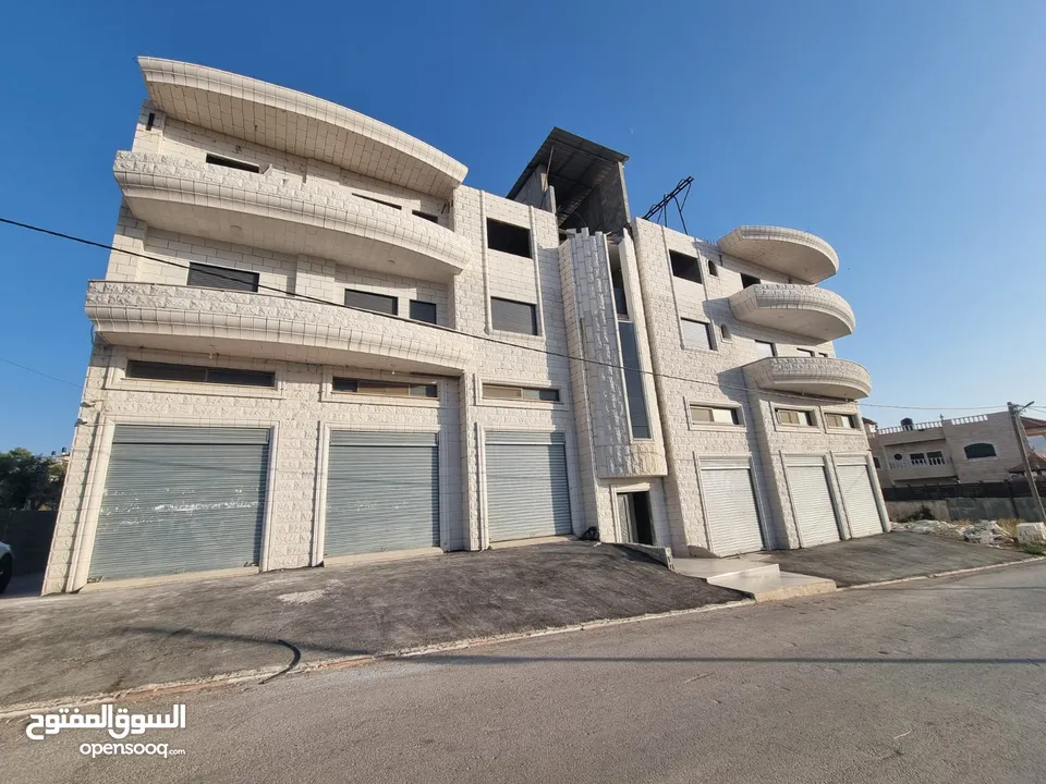 شقق ومخازن للاجار