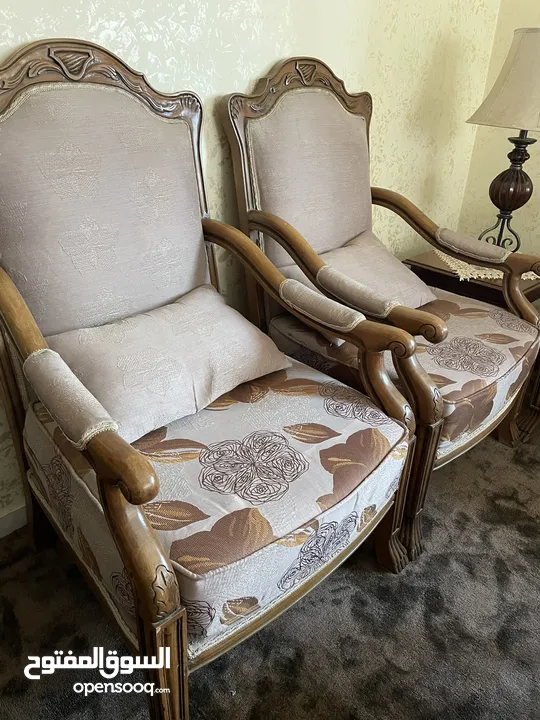 طقم كنب  فاخر للبيع