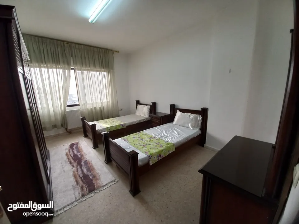 شقة مفروشة للإيجار 160م2 ( Property 18437 )