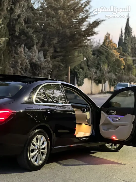 Mercedes-Benz C-Class 200 2019    Exclusive 4MATIC 54000KM