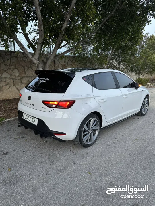 سيات ليون 2015 اوروبية الجيل الثالث 5F / مميزة جدا سبورت واقتصادية / جنين