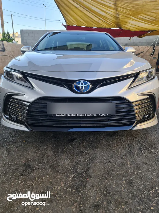 Toyota Camry GLE 2023 - تويوتا كامري 2023 للبيع