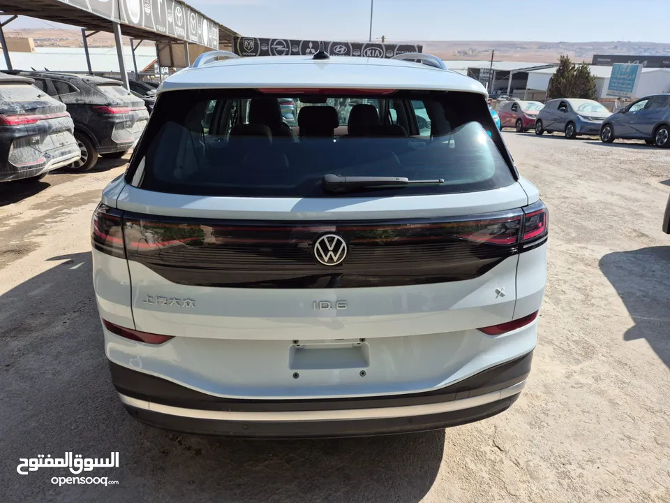فولكس فاجن id6 pro X 2022 بحاله ممتازة