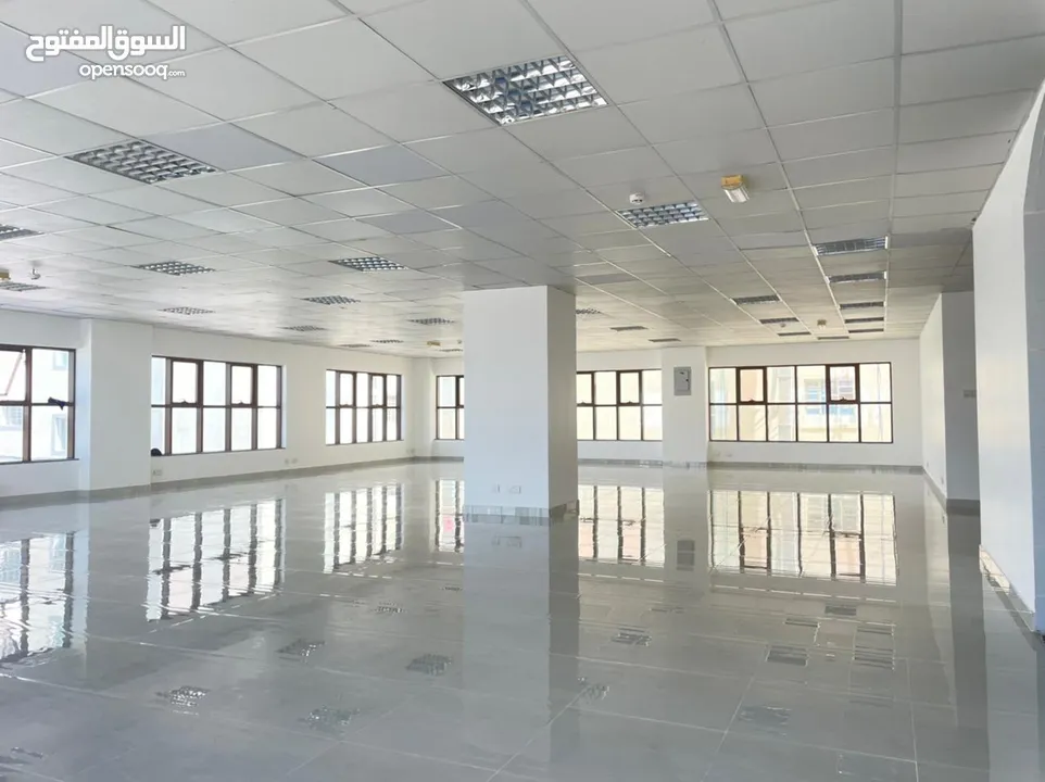 معرض للإيجار في المعبيلة Showroom for Rent in Al Mabela