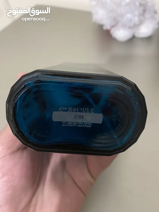 4 علب عطور اصلية فارغة