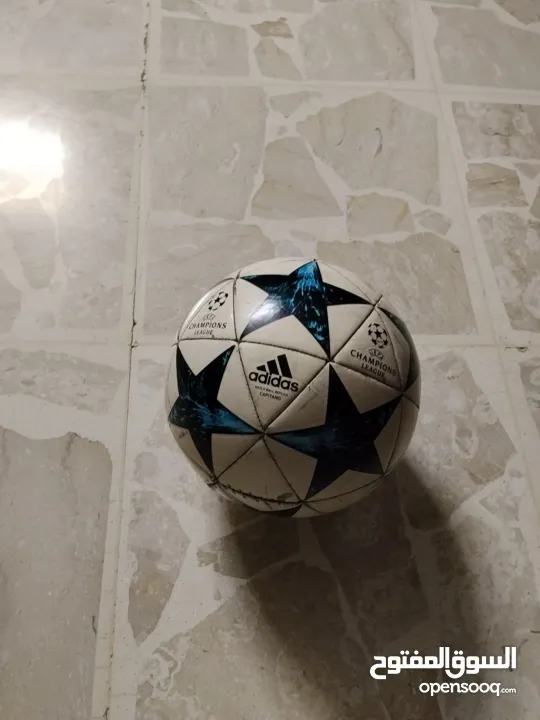 كره قدم اديداس -دوري ابطال اوروبا