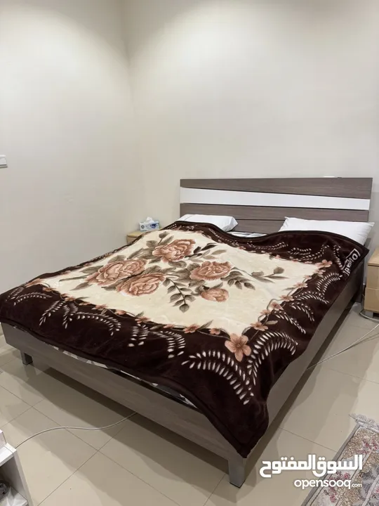 أثاث مستعمل بحالة ممتازة