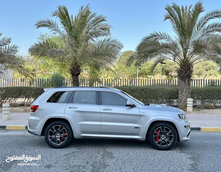 Jeep Grand cherokee SRT 2012 perfrct conditions