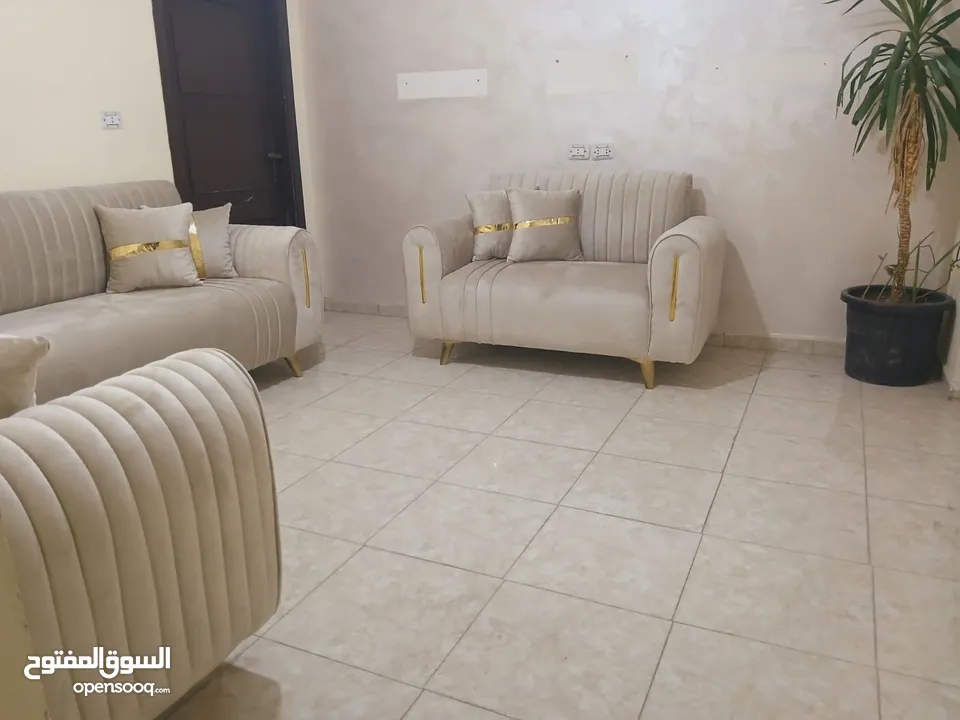 كورنر مودرن خشب لاتيه وسويد