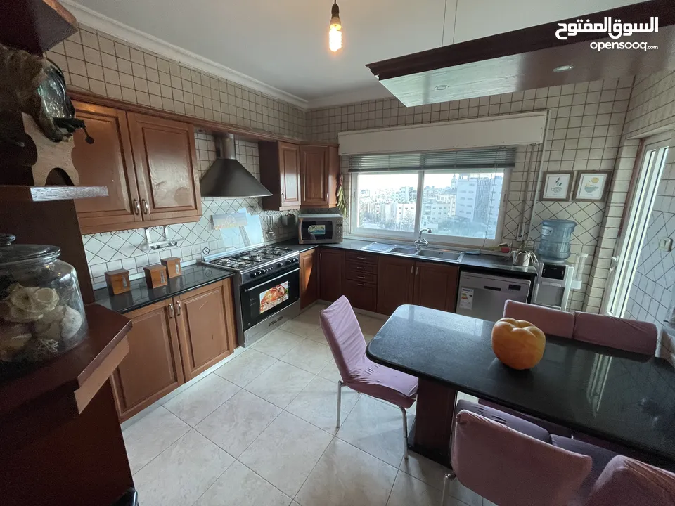 شقة مفروشة للإيجار 180م2 ( Property 15682 )-175086000