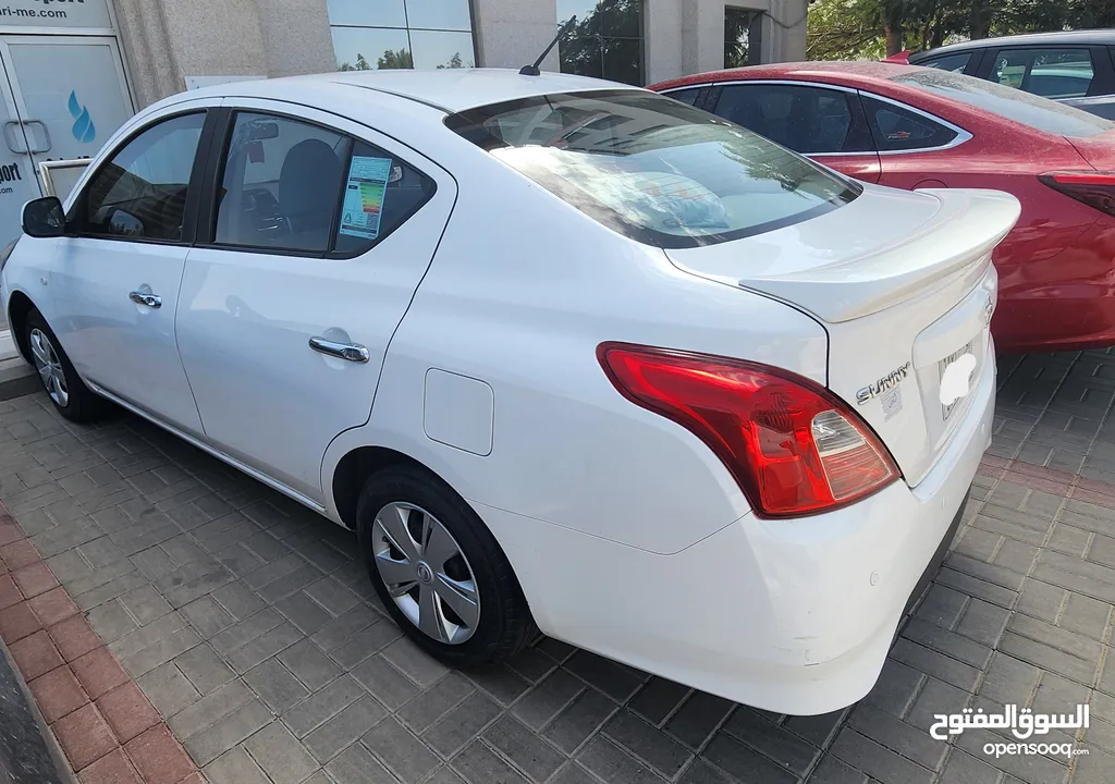 Nissan Sunny White Color