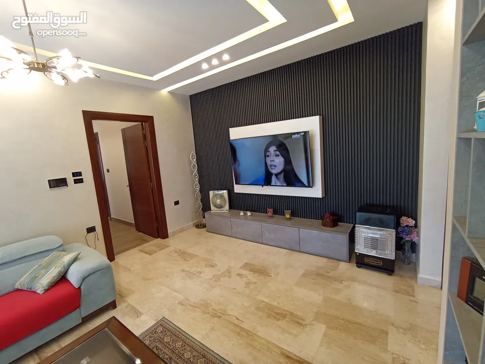 شقة مميزة للبيع في كريدور عبدون