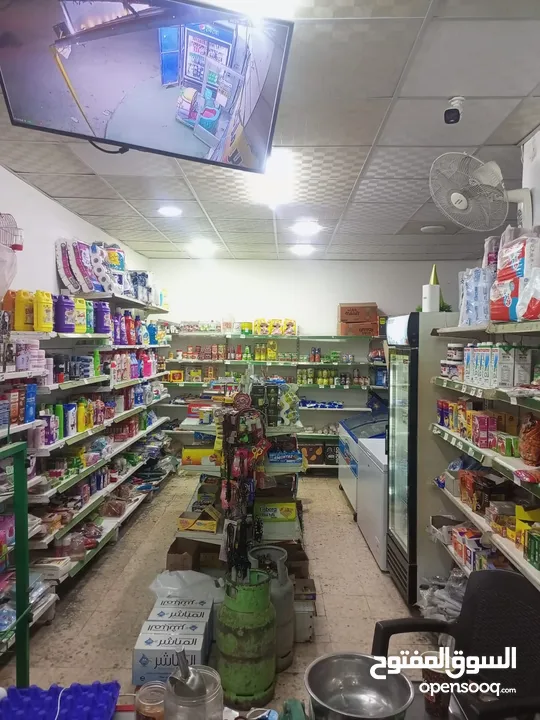سوبرماركت للبيع