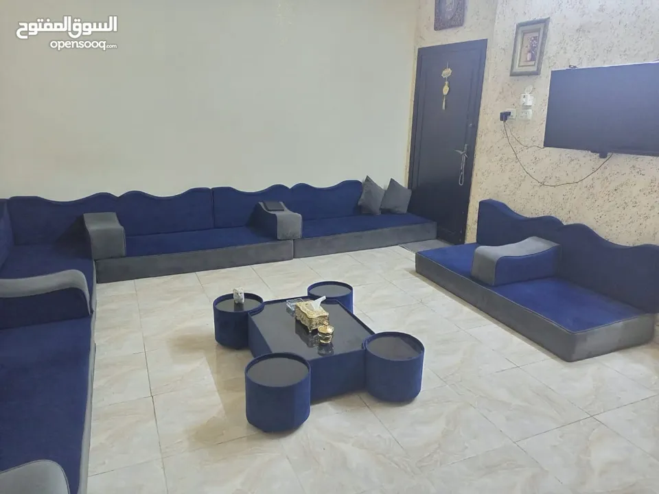 مجلس للبيع