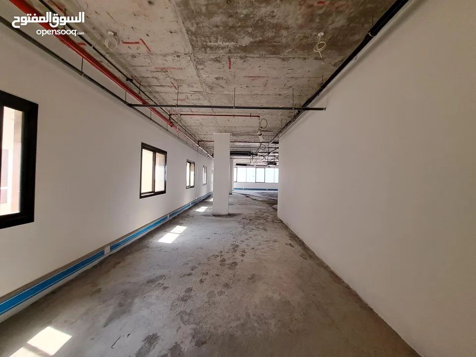 مكتب للايجار شارع الموج/Office for rent, Almouj Street