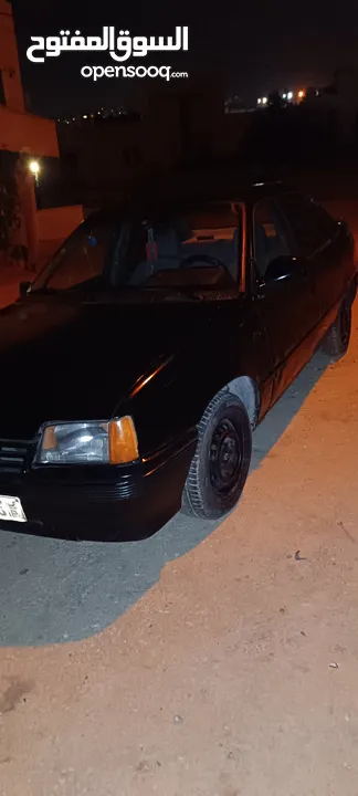 اوبل كاديت موديل 1987 بحالة جيده