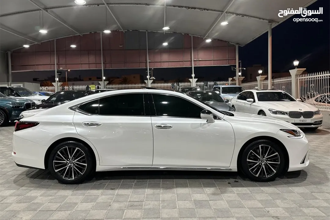 Lexus ES 350 2023