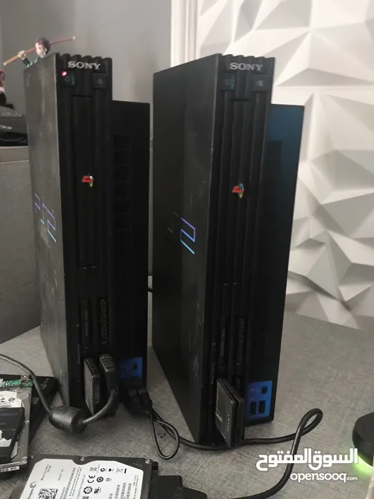 جهازين ps2 واحد مهكر والثاني محتاج العاب الجهازين مع بعض 250 شيكل وسعر الجهاز الواحد 150شيكل