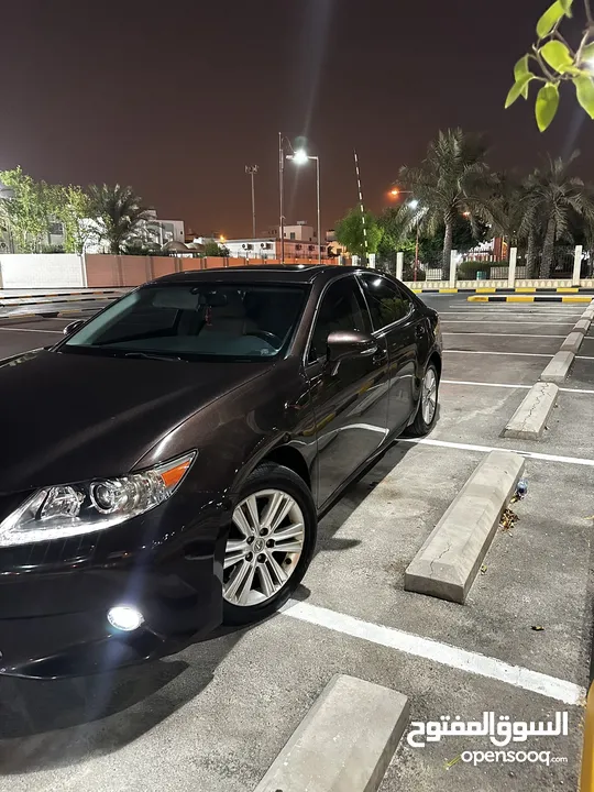 للبيع لكزس ES350 وكاله البحرين 2013 الي يدور النضيف