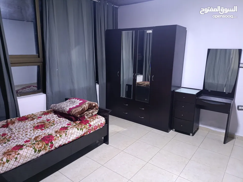 لايجار روف مفروش في الجاردنز
