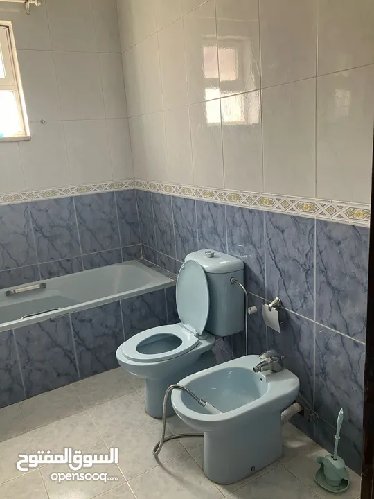 شقة فارغة - دير غبار - 3نوم 1ماستر - 200م - بلكونتين بإطلالــــه مميزة - قرب الخدمات - موقع هادئ