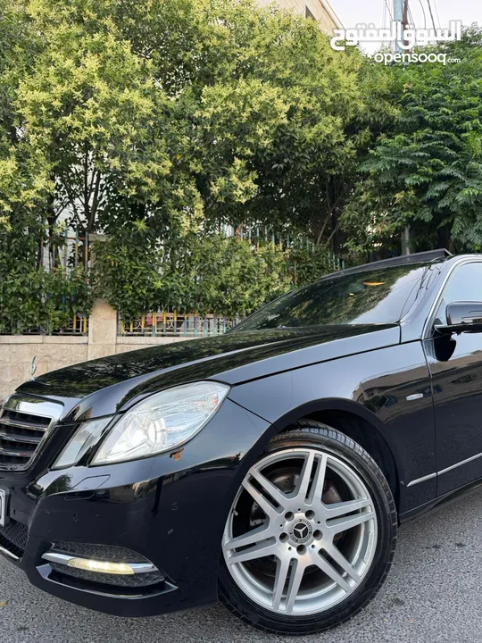 مرسيدس E200  cgi فل كامل عداد قليل  افنجارد فحص كامل  افنجارد بانوراما بسعر مغري