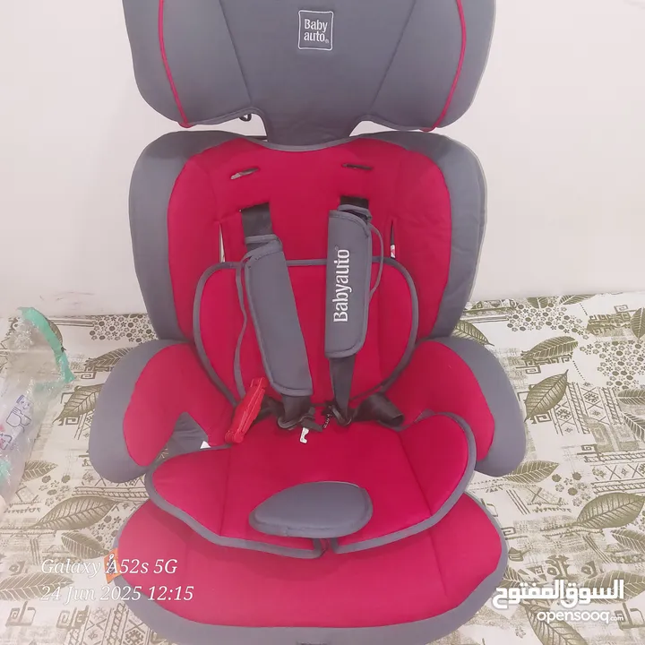Used baby car seat ( Baby Auto)