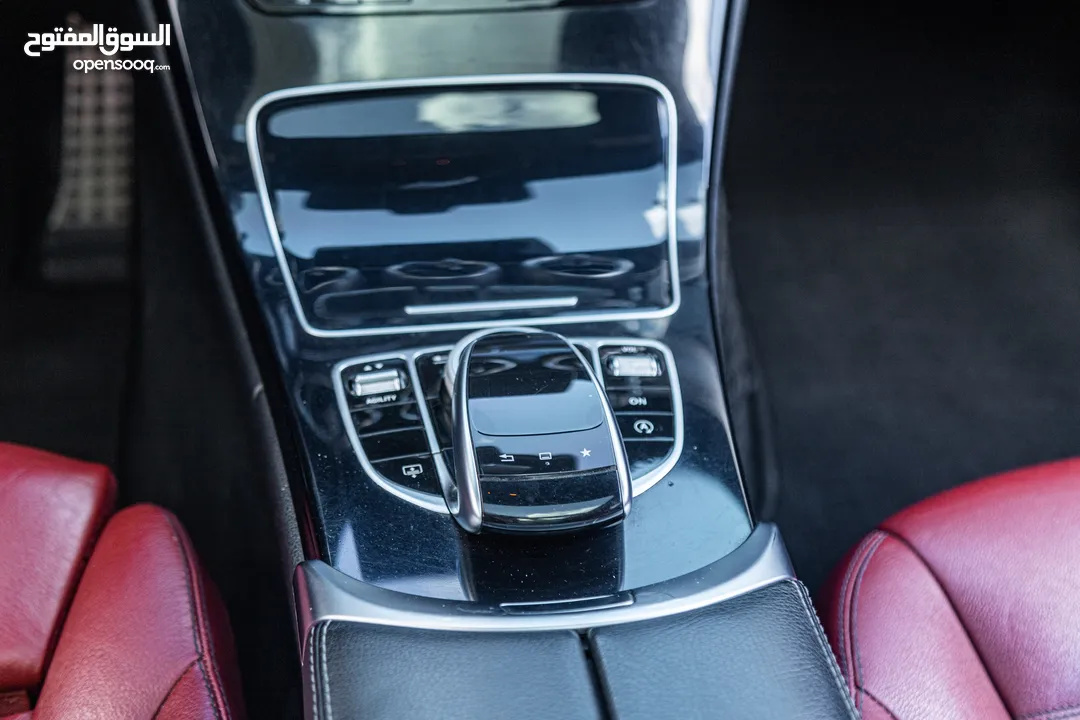 Mercedes C200 Amg kit 2015 مميزة جدا،  وارد و بحالة الوكالة