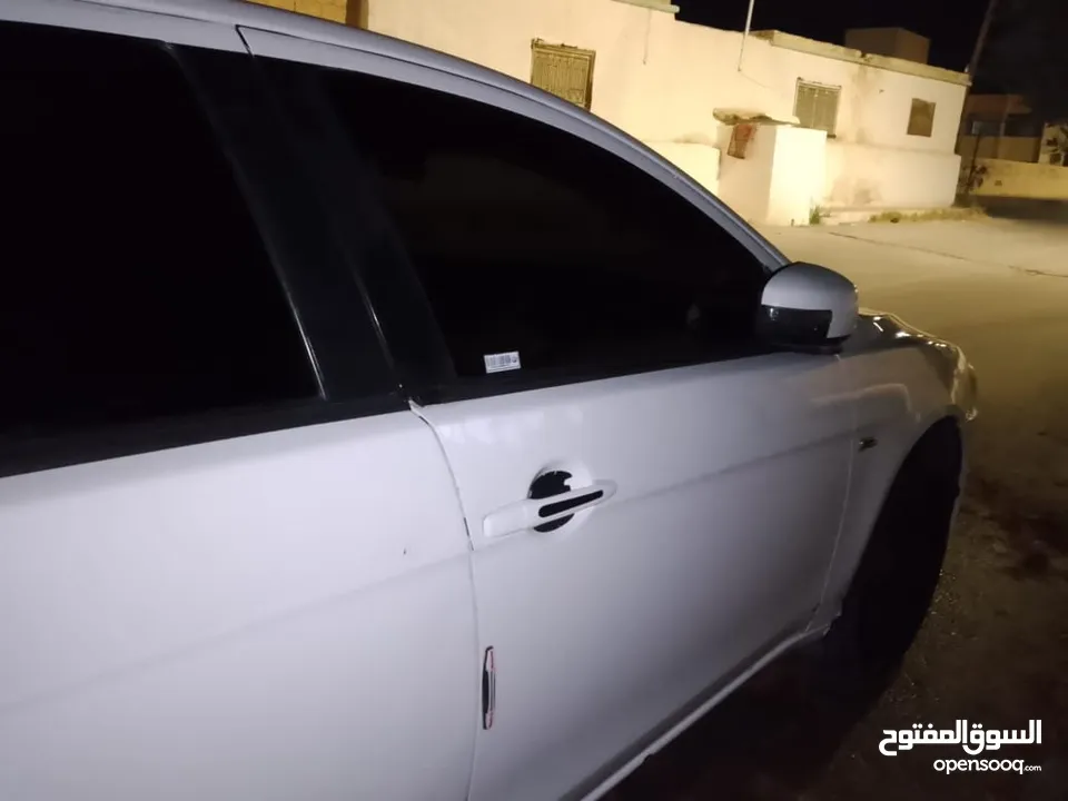 متسوبيشي لانسر موديل 2017