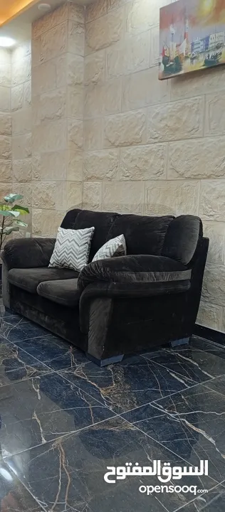 طقم كنب دب بحاله ممتازه