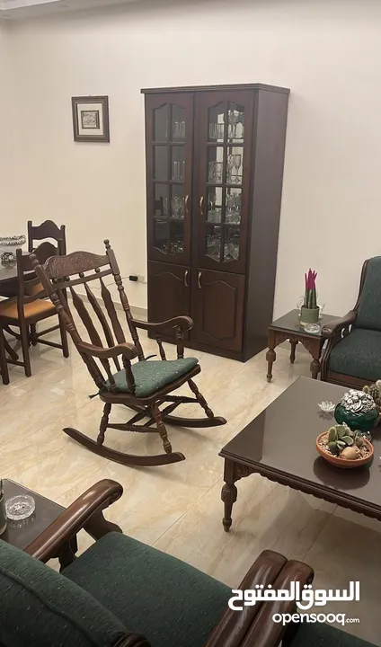 شقة استثمارية للييع يجانب جامعة البتراء