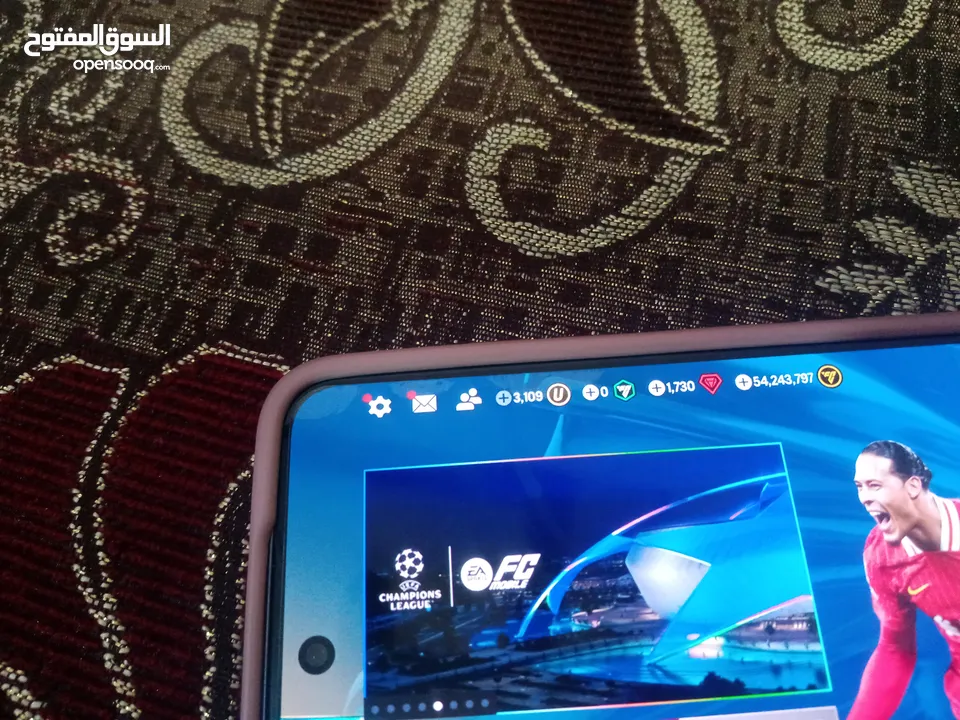 حساب فيفا من 2022 ولكن صاحب حساب معتزل (قابل للتفاوض)11111111111111111111