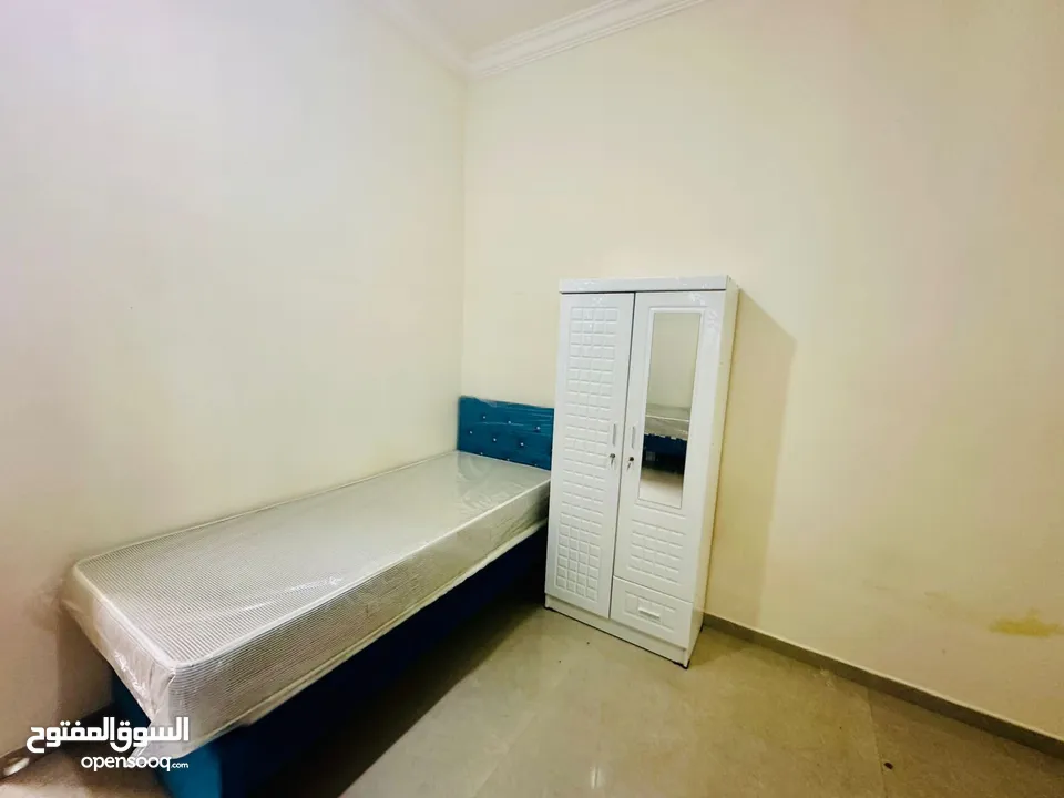 بدون عموله افخم سكن مشترك بنات وشباب في عجمان المويهات و الروضة شامل جميع الخدمات فرش جديد اول ساكن