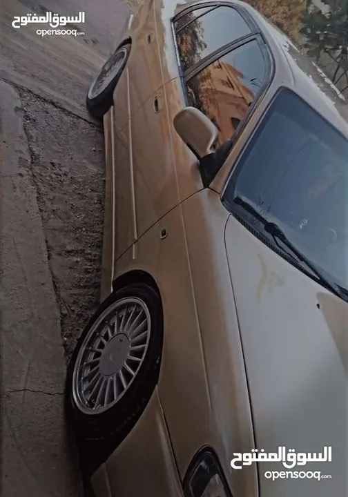 تيوتا كروله 93