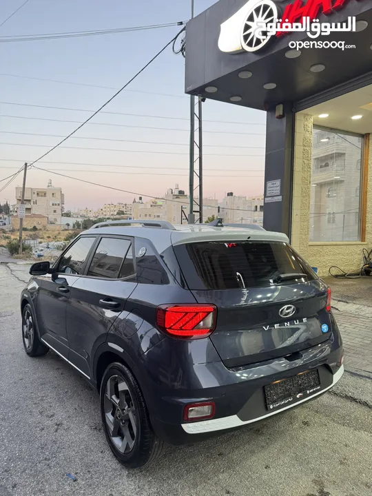 هونداي فينيو 2021 متور 1600 بنزين إضافات مميزه جدا V