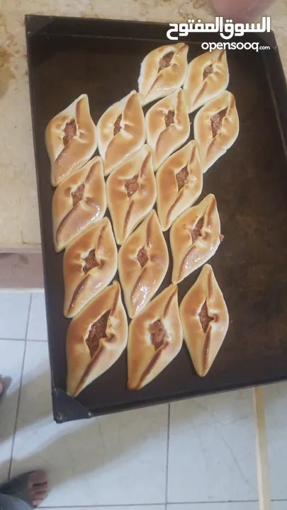 محل بيتزا ومعجنات وسناك للبيع بسعر مغري