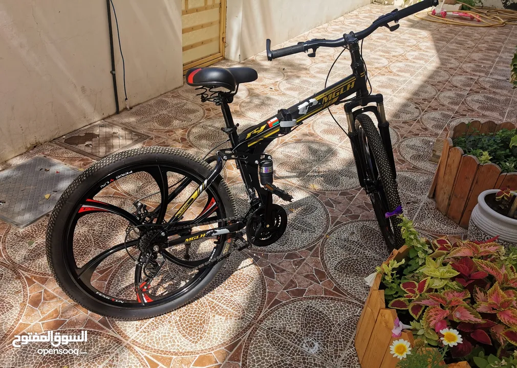 دراجة هوائية شبه جديدة للبيع