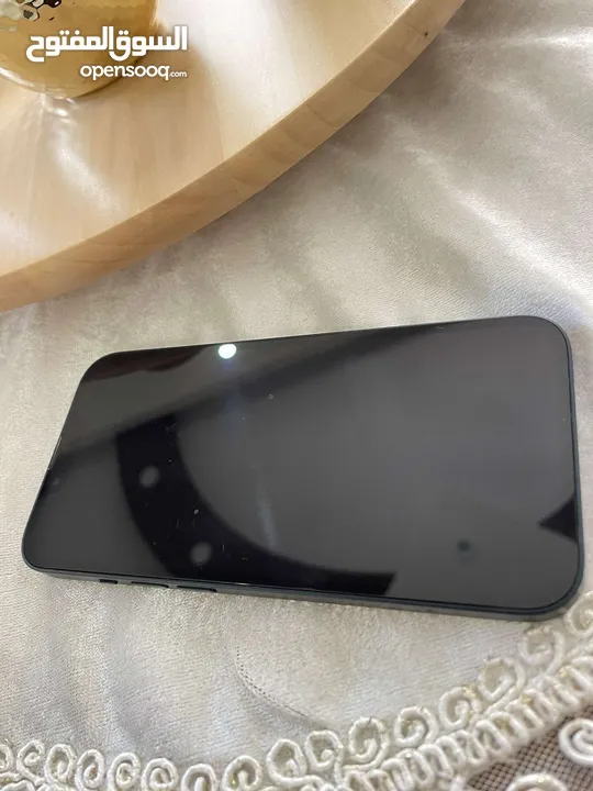 آيفون 13 عادي 128G  بطاريه 82 بحاله الوكاله