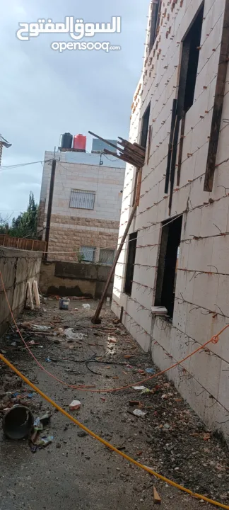 شقة شبه مستقلة