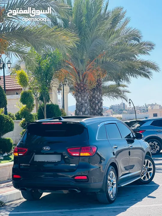 كيا سورينتو 2019 فل إضافات