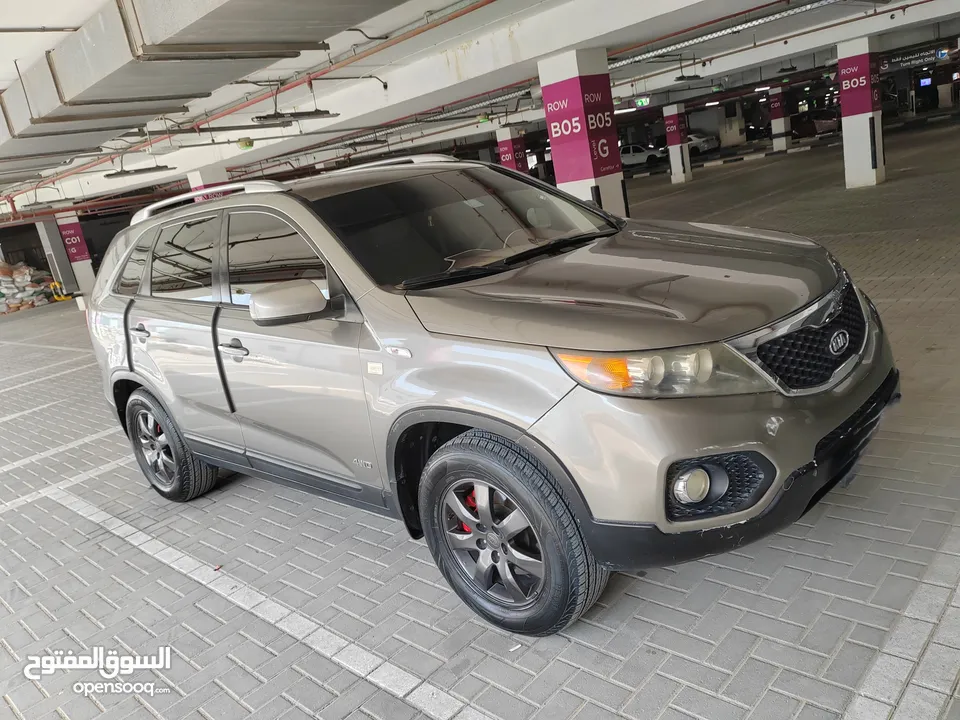 Kia Sorento Model 2010 GCC SPECIFICATION (4WD) for Sale