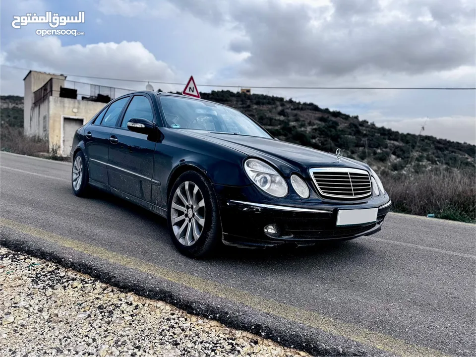Mercedes E350 v6