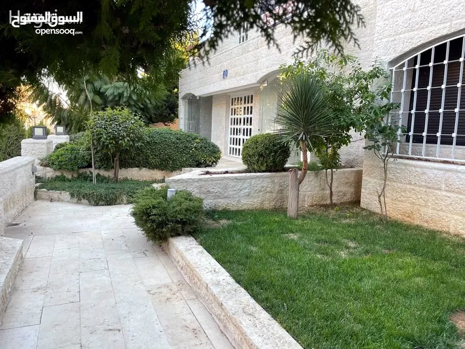 شقة غير مفروشة للإيجار 400م2 ( Property 17317 ) سنوي فقط