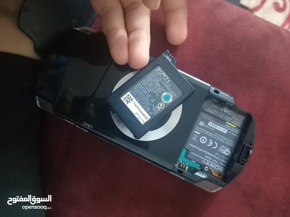 بي اس بي بحاله الوكاله مع كل اغراضه ومعدل منزل عليه العاب بطاريه جديده