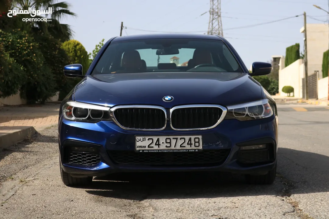 BMW 530e 2019 Plug-In Hybrid M-Kit (new battery installed بطارية   (جديدة من الوكالة