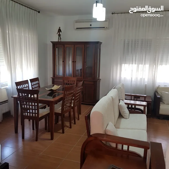 شقة مفروشة أول من ڤيلا اعلان رقم (Q35)