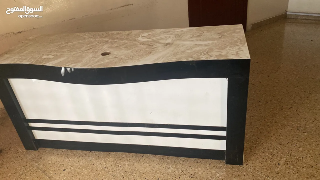 Urgent sale used reception counter