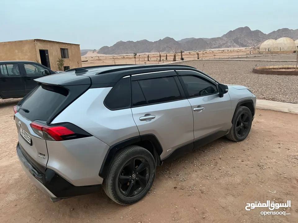 TOYOTA RAV4 XSE2020