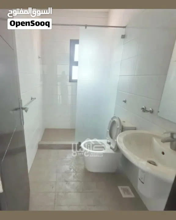 للبيع شقة في منطقة هادئة وراقية في الحد الجديدة مع اطلالة جزئية بحرية