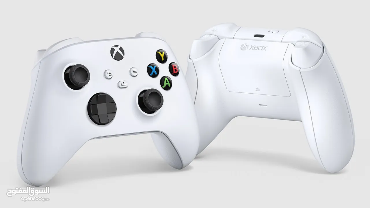 جهاز xbox series s اصليه مع يدتين اصليات وحده بلون ابيض واخرى بلون احمر